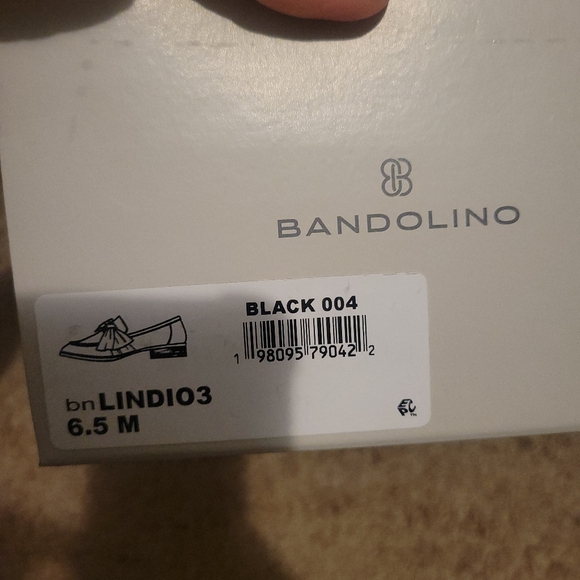 Bandolino Two-Tone Bow Loafers - Picture 6 of 7